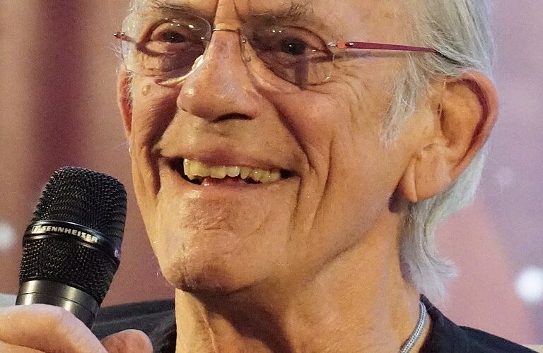 is Christopher Lloyd still alive for real