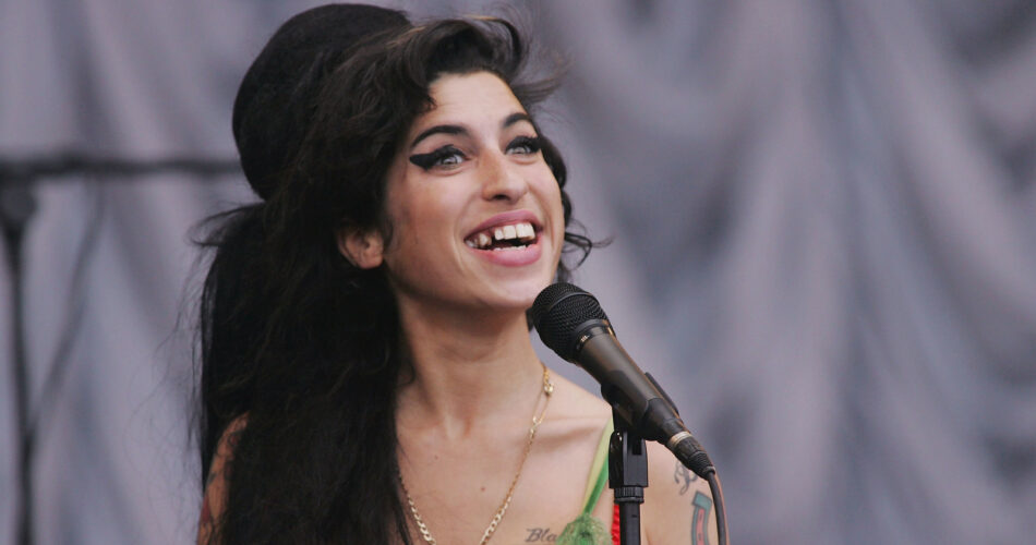 is Amy Winehouse still alive for real
