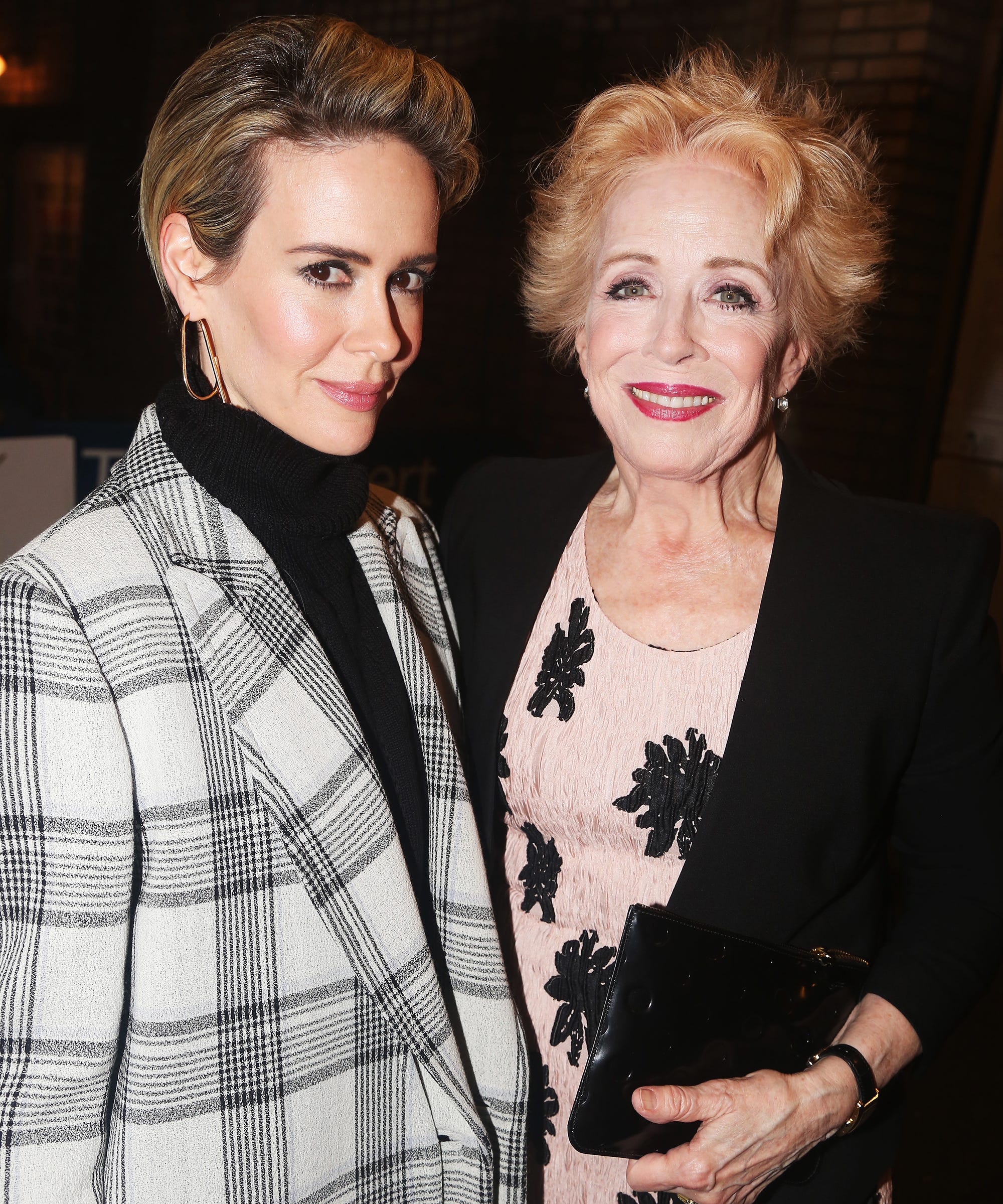Holland Taylor alive and kicking