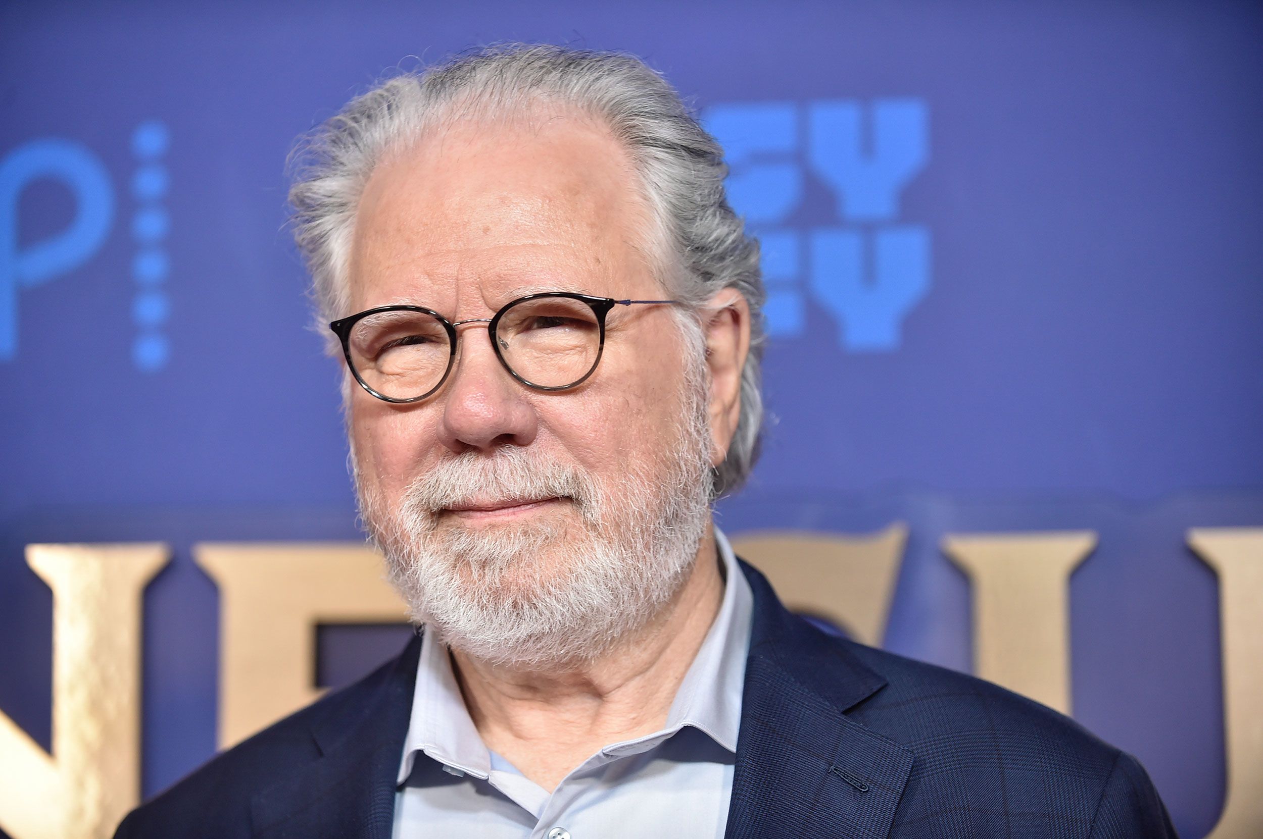 John Larroquette alive and kicking